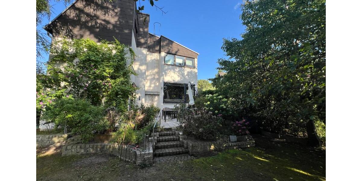 Grüne Oase mitten in der Stadt in ruhiger Seitenstraße 7 zimmer