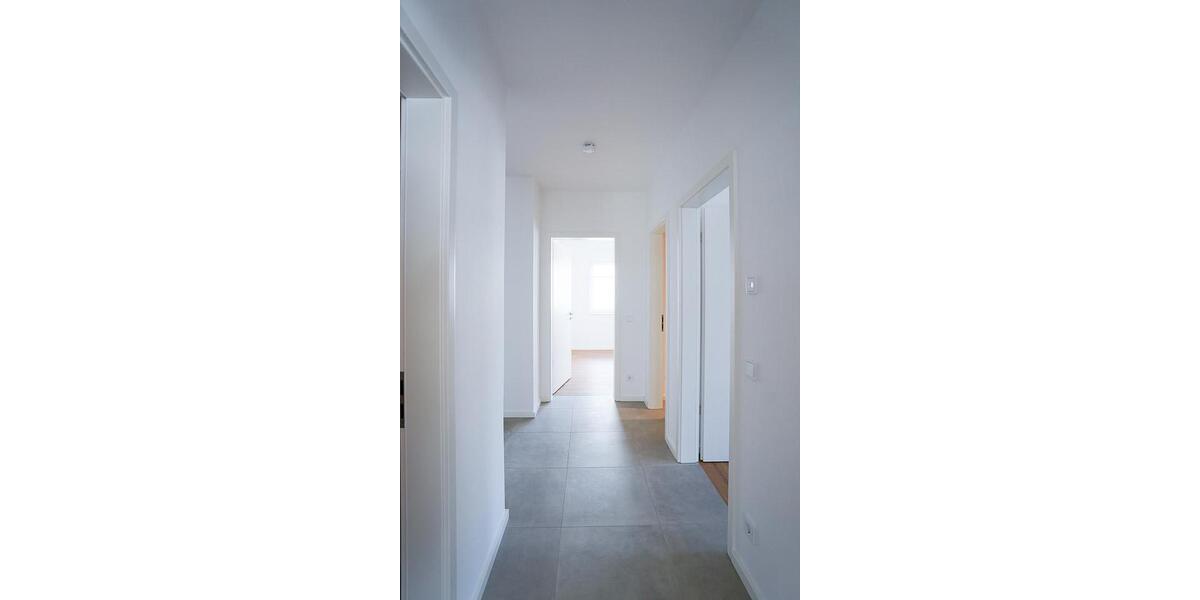 Etagenwohnung Potsdam - 4 Zimmer, 125 m&sup2;, 2.390&euro; | Angebot:26017779