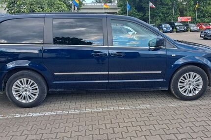 Lancia Voyager