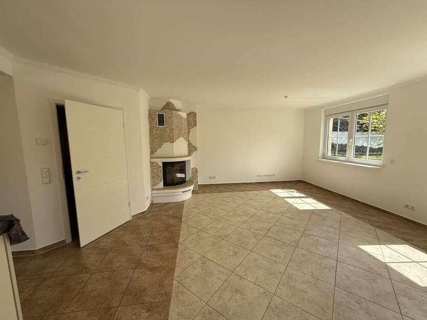 Haus zum Mieten in Schönefeld 2.100 € 105.47 m²
