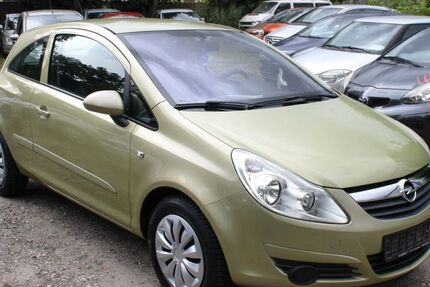 Opel Corsa 120.500 km 2.599 &euro; Berlin 13057