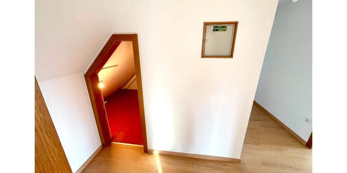 Dachgeschoßwohnung Berlin Steglitz-Zehlendorf - 2 Zimmer, 62 m&sup2;, 1.400&euro; | Angebot:26249335