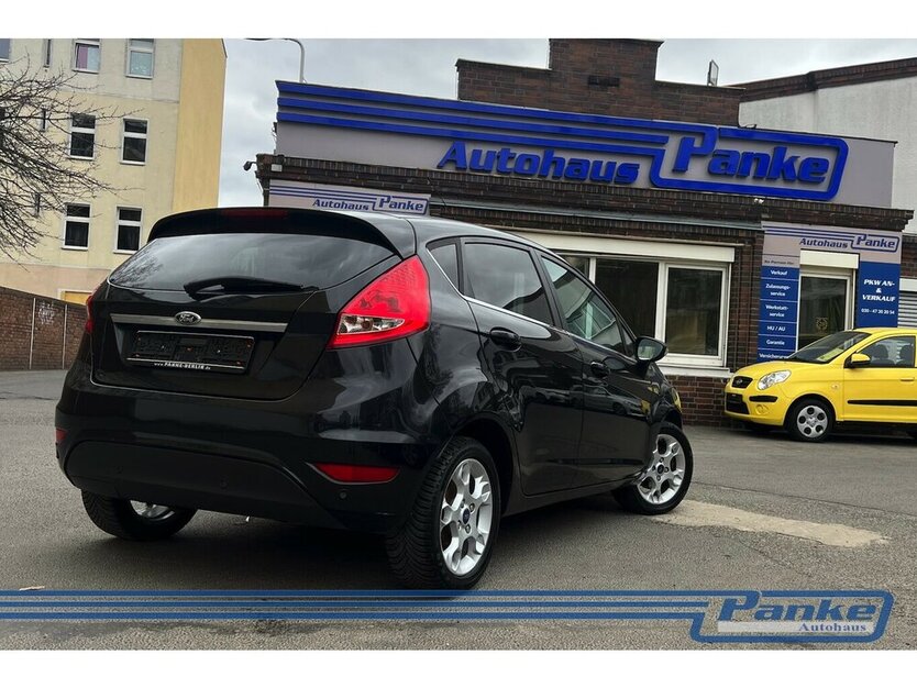 Ford Fiesta Titanium*Keyless*PDC*LED*Tel.*Chrom*GAS* 178.353 km 4.890 € Berlin 13187