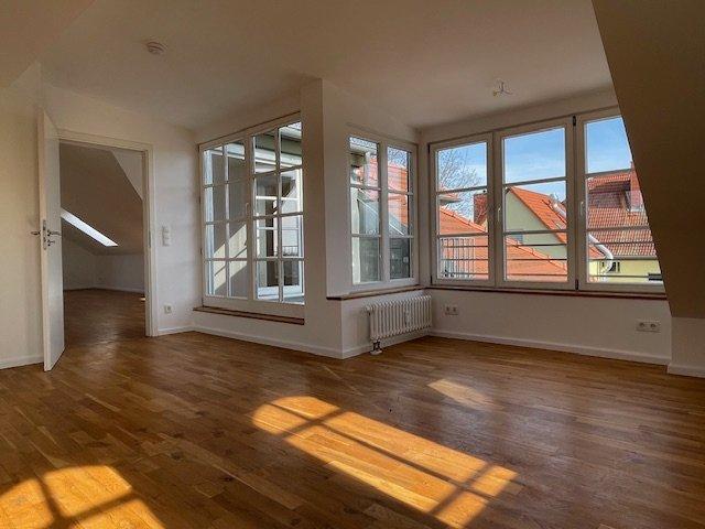 Dachgeschoßwohnung Berlin Marzahn-Hellersdorf - 3 Zimmer, 70 m&sup2;, 1.120&euro; | Angebot:26463883