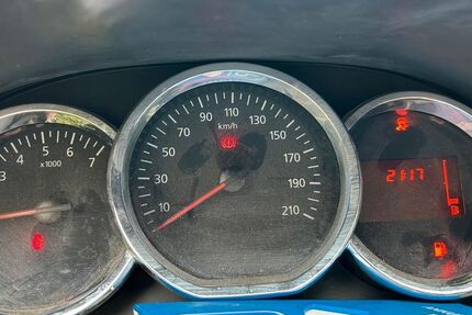 Dacia Duster 90.000 km 6.800 &euro; Berlin 12049