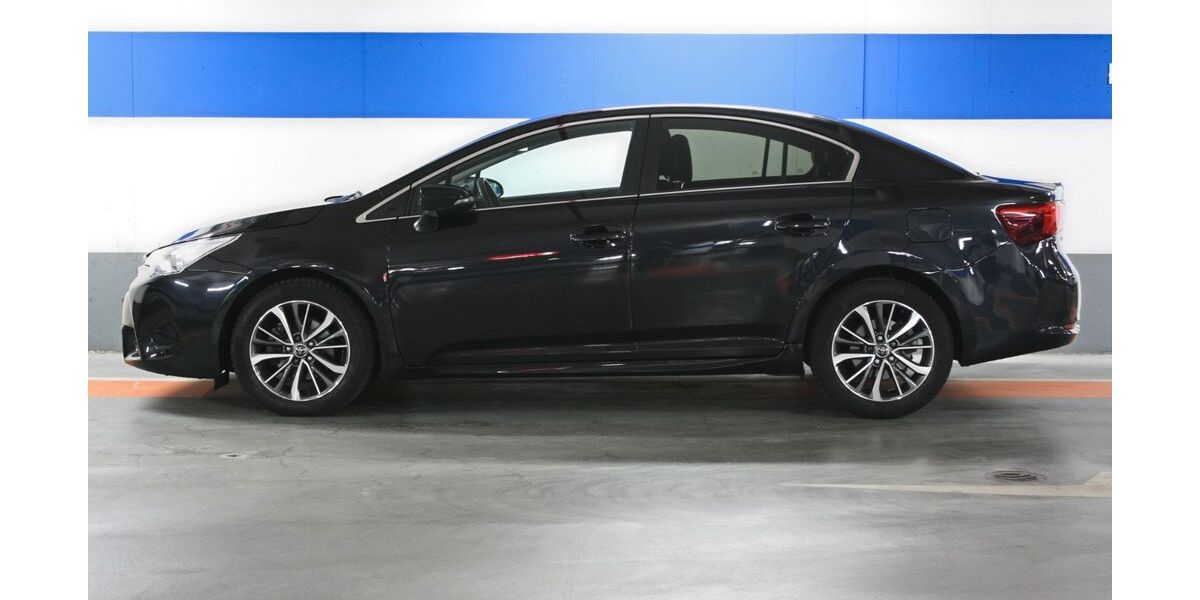 Toyota Avensis 125.000 km 15.000 &euro; Berlin 10785