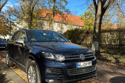 VW Touareg 233.000 km 13.999 € Berlin 14199
