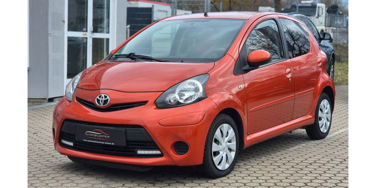 Toyota Aygo (X) 87.000 km 4.990 &euro; Teltow 14513