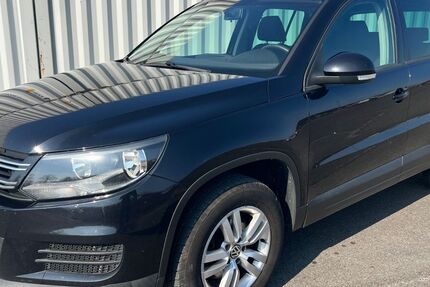 VW Tiguan 318.000 km 5.499 &euro; Berlin 12057