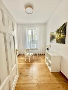 STILLVOLLE ELEGANZ MIT VORGARTEN - Erdgeschoßwohnung Berlin-Grünau Grünau | Angebot:24635896