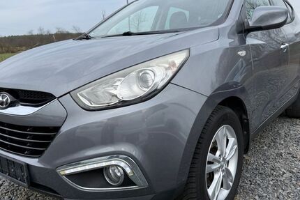 Hyundai ix35 212.000 km 5.900 &euro; Wildau 15745