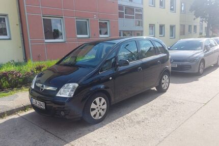 Opel Meriva 88.500 km 3.850 &euro; Berlin 10777