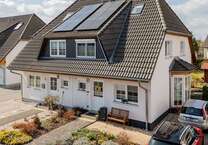 Haus zum Kaufen in Potsdam Fahrland 670.000 € 124 m²