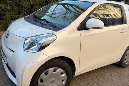 Toyota IQ 74.783 km 3.450 &euro; Berlin 13407