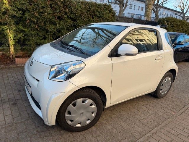 Toyota IQ 74.783 km 3.450 &euro; Berlin 13407