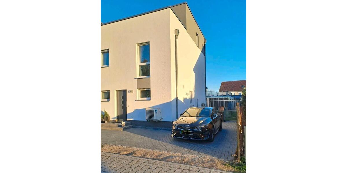 Doppelhaushälfte Ahrensfelde - 5 Zimmer, 158 m&sup2;, 2.350&euro; | Angebot:26126339