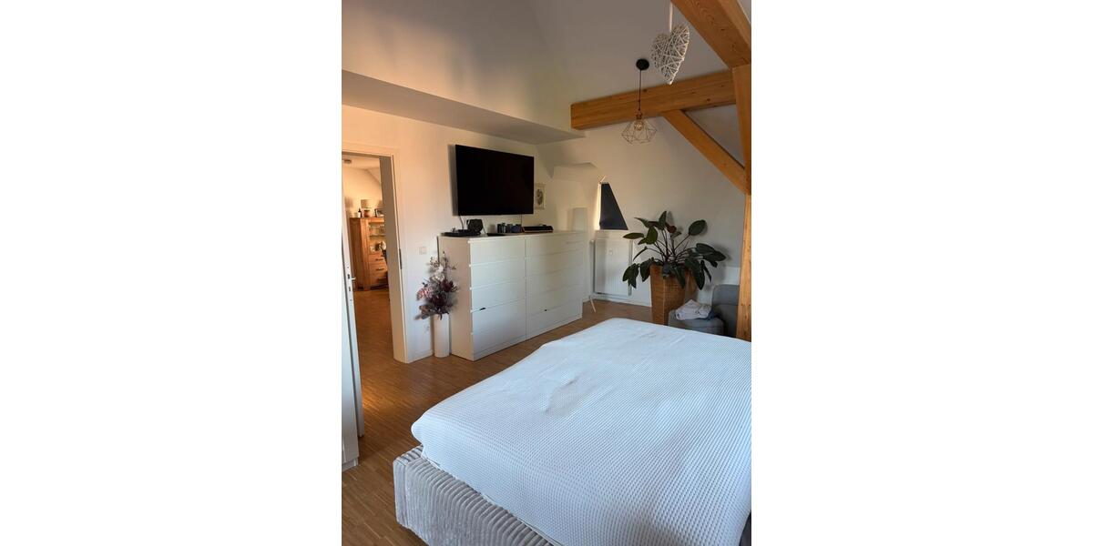 Dachgeschoßwohnung Berlin Spandau - 2 Zimmer, 80 m&sup2;, 1.320&euro; | Angebot:26705667