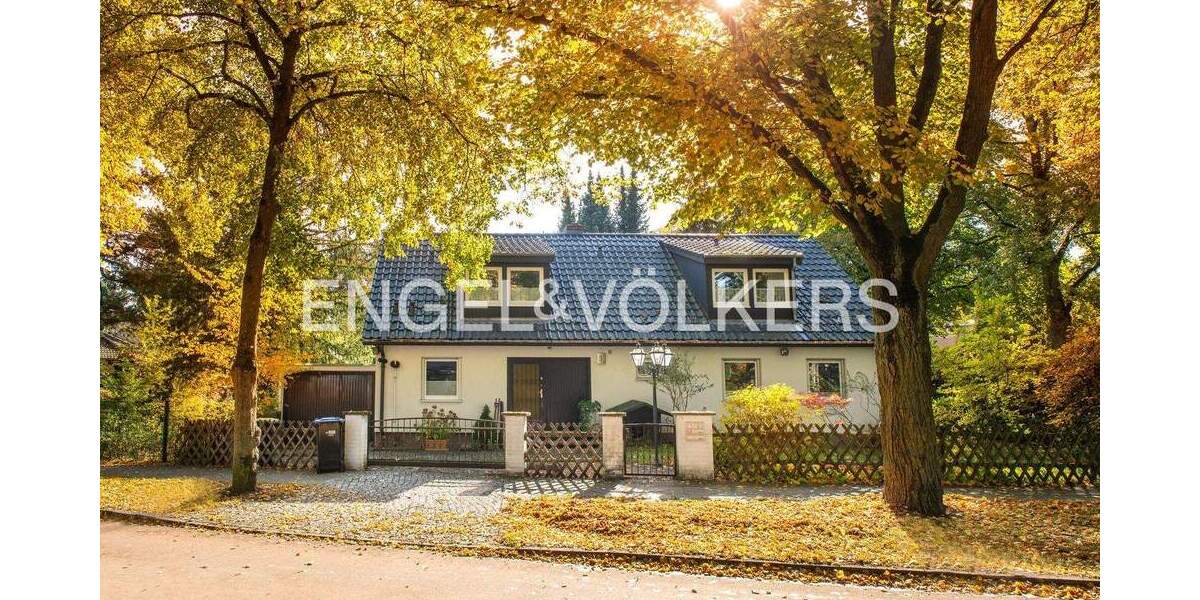 Einfamilienhaus Berlin Nikolassee - 9 Zimmer, 265 m&sup2;, 1.190.000&euro; | Angebot:25823348