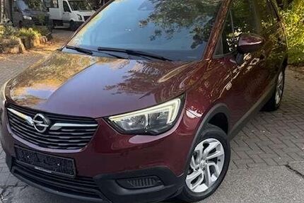 Opel Crossland (X) 13.775 km 12.900 € Berlin 13156