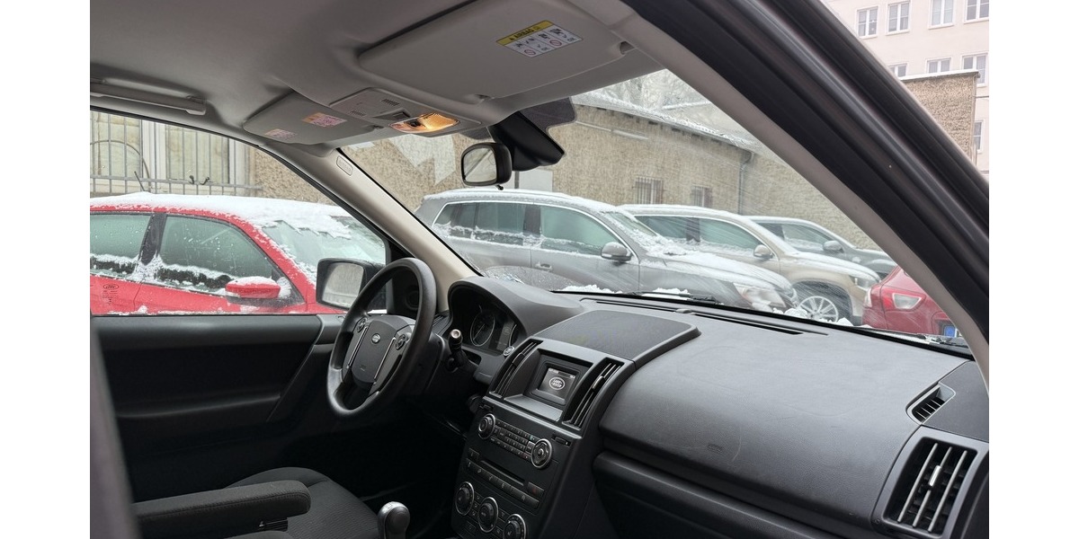 Land Rover Freelander 2.2 TD4 XS 1.Hand Ahk 199.600 km 6.999 &euro; Berlin 10247