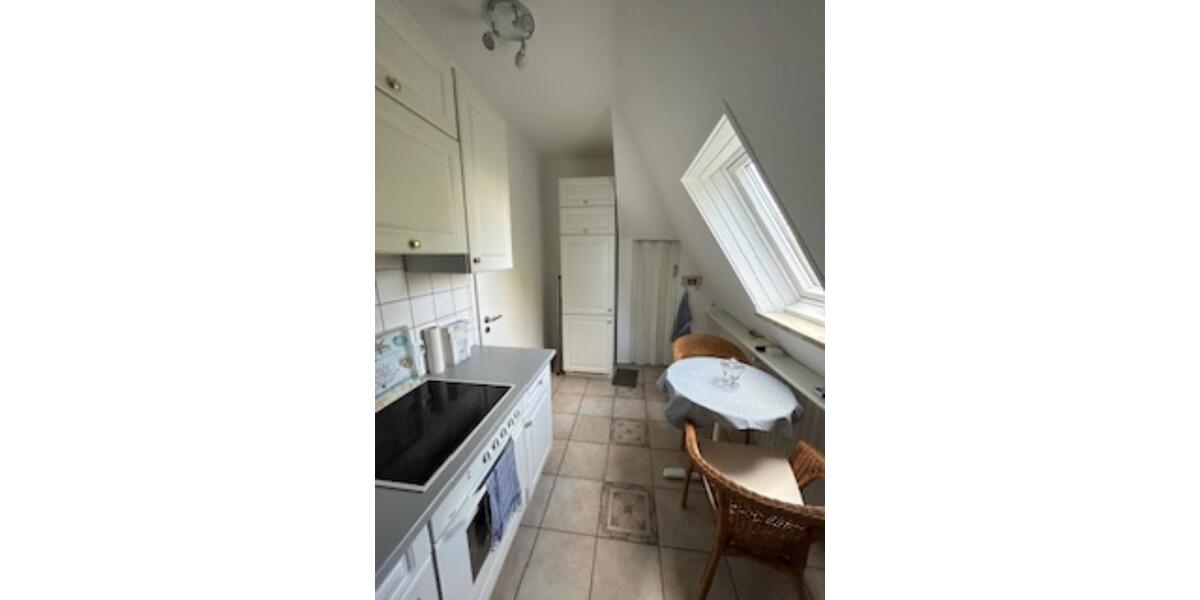 Dachgeschoßwohnung Berlin Neukölln - 2 Zimmer, 60 m&sup2;, 1.100&euro; | Angebot:25886952