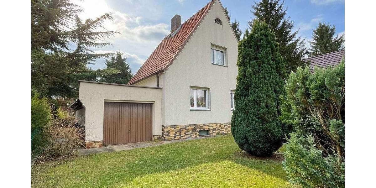 Charmantes Einfamilienhaus mit sechs Zimmern, Dielenboden & Gartenidylle 6 zimmer