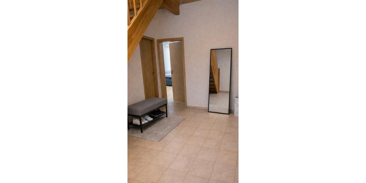 Doppelhaushälfte Schönefeld - 5 Zimmer, 120 m&sup2;, 2.250&euro; | Angebot:25231533