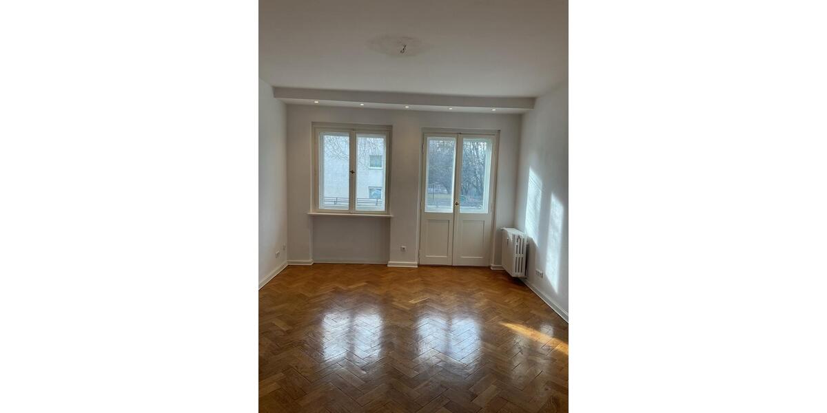 Etagenwohnung Kleinmachnow - 3.5 Zimmer, 83 m&sup2;, 1.600&euro; | Angebot:25591387