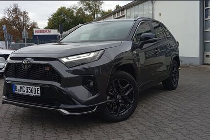 Toyota RAV 4 4.500 km 66.300 € Berlin 13403