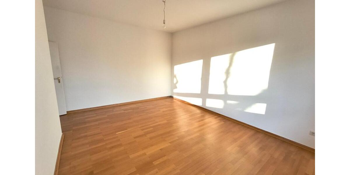 Etagenwohnung Berlin Steglitz-Zehlendorf - 3 Zimmer, 80 m&sup2;, 1.041&euro; | Angebot:25993613