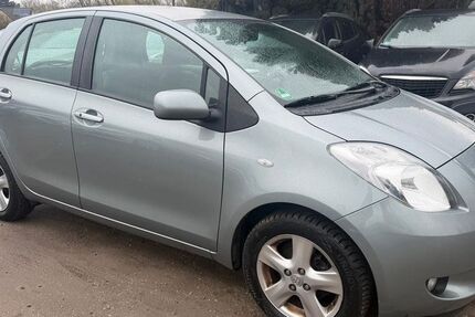 Toyota Yaris 163.257 km 2.990 &euro; Berlin 13127