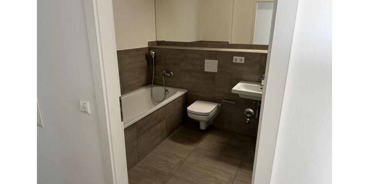 Etagenwohnung Berlin Lichtenberg - 3 Zimmer, 70 m&sup2;, 1.445&euro; | Angebot:26381740