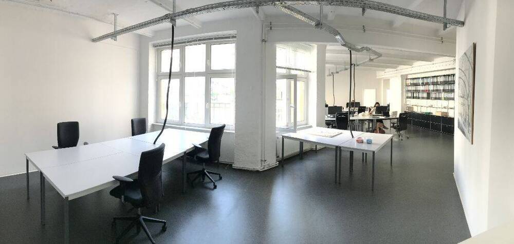 Freie Arbeitsplätze in hellem Büroloft - All-in-Miete
