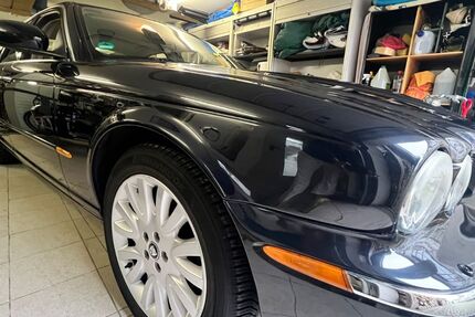 Jaguar XJ 94.300 km 16.900 &euro; Berlin 10717