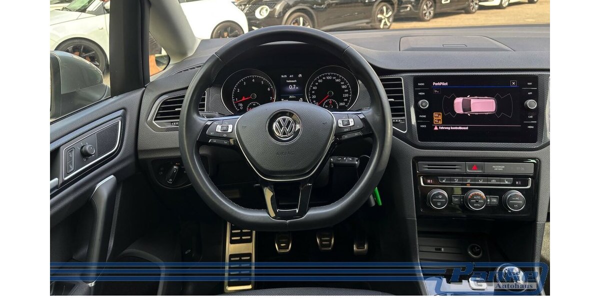VW Golf Sportsvan United*NAV*SHZ*ACC*PDC*Carplay* 31.877 km 17.990 &euro; Berlin 13187
