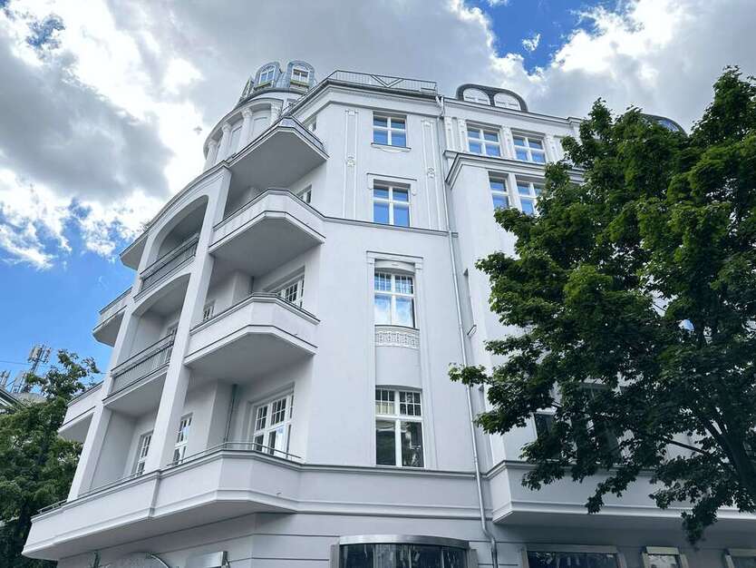 Wohnung zum Mieten in Berlin 7.475 € 299 m²