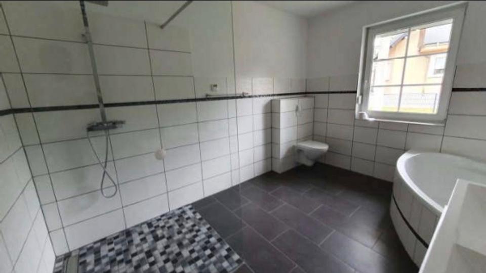 Bungalow Berlin Treptow-Köpenick - 3 Zimmer, 100 m&sup2;, 2.350&euro; | Angebot:26446219