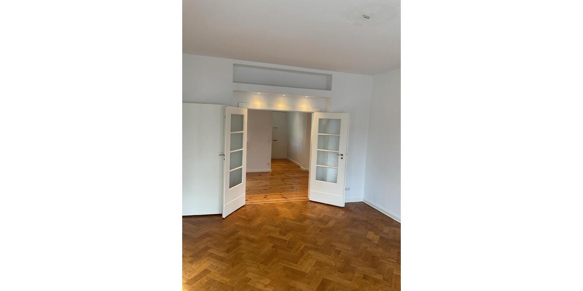 Etagenwohnung Kleinmachnow - 3.5 Zimmer, 83 m&sup2;, 1.600&euro; | Angebot:25591387