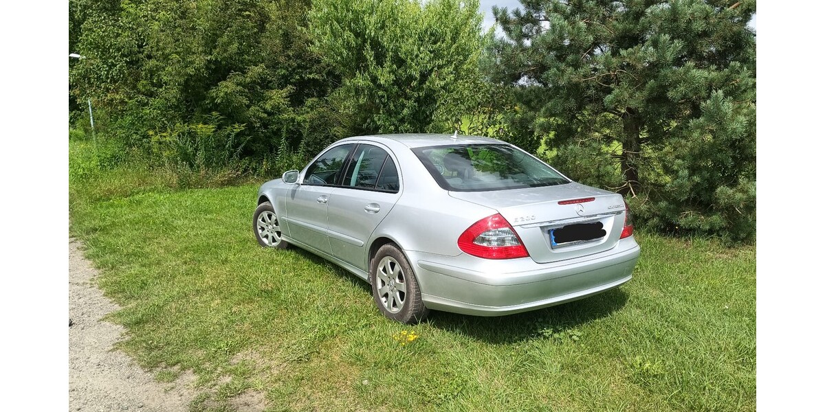 Mercedes-Benz E 200 223.000 km 5.300 &euro; Brieselang 14656