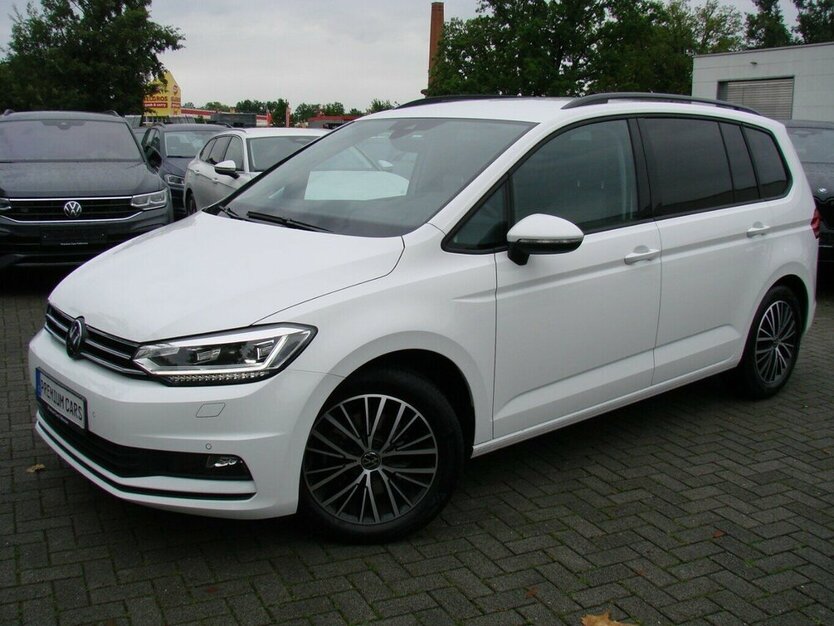 VW Touran 1.5TSi Comfortline 7-Sitzer ACC Navi Kamera 23.085 km 30.980 € Falkensee 14612