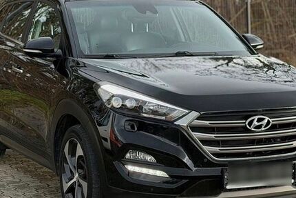 Hyundai TUCSON 168.000 km 12.800 &euro; Wildau 15745