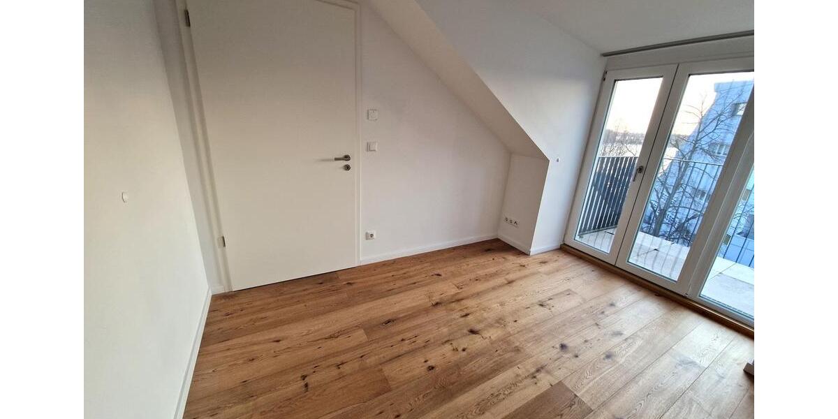 Dachgeschoßwohnung Berlin Reinickendorf - 2 Zimmer, 48 m&sup2;, 1.274&euro; | Angebot:25951089