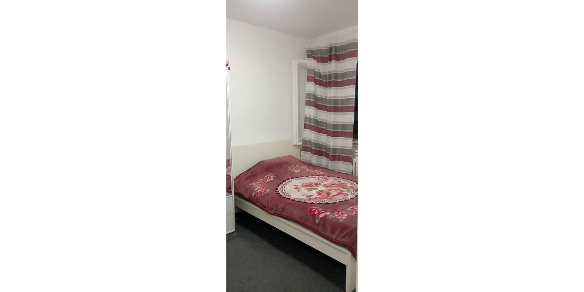 Etagenwohnung Berlin Steglitz-Zehlendorf - 3 Zimmer, 42 m&sup2;, 1.000&euro; | Angebot:26682950
