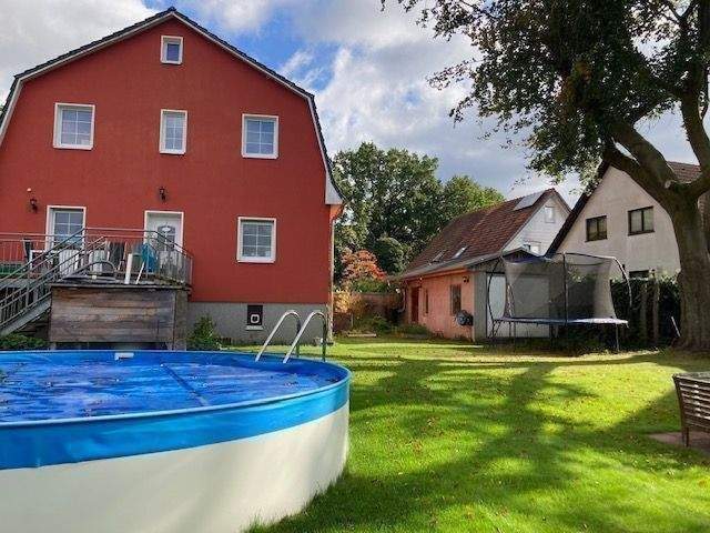 Mehrfamilienhaus, Wohnhaus Berlin Kaulsdorf - 5 Zimmer, 175 m&sup2;, 2.300&euro; | Angebot:25700411