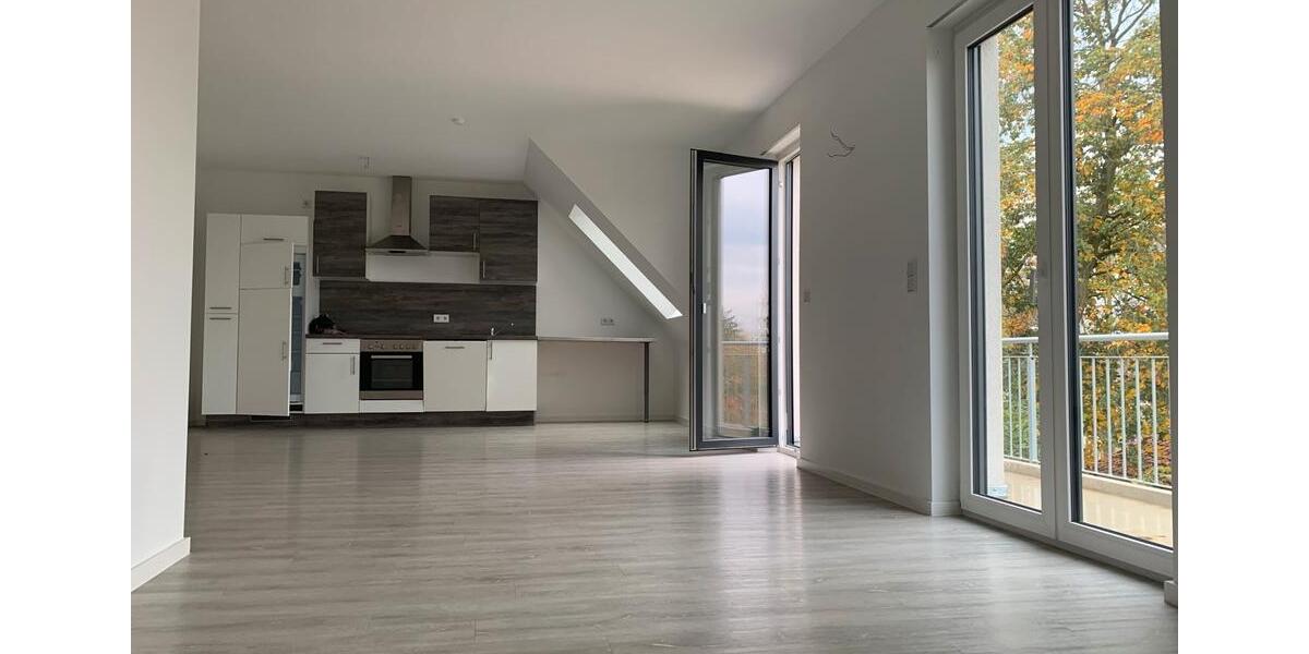 Dachgeschoßwohnung Brieselang - 3 Zimmer, 80 m&sup2;, 1.200&euro; | Angebot:25932795