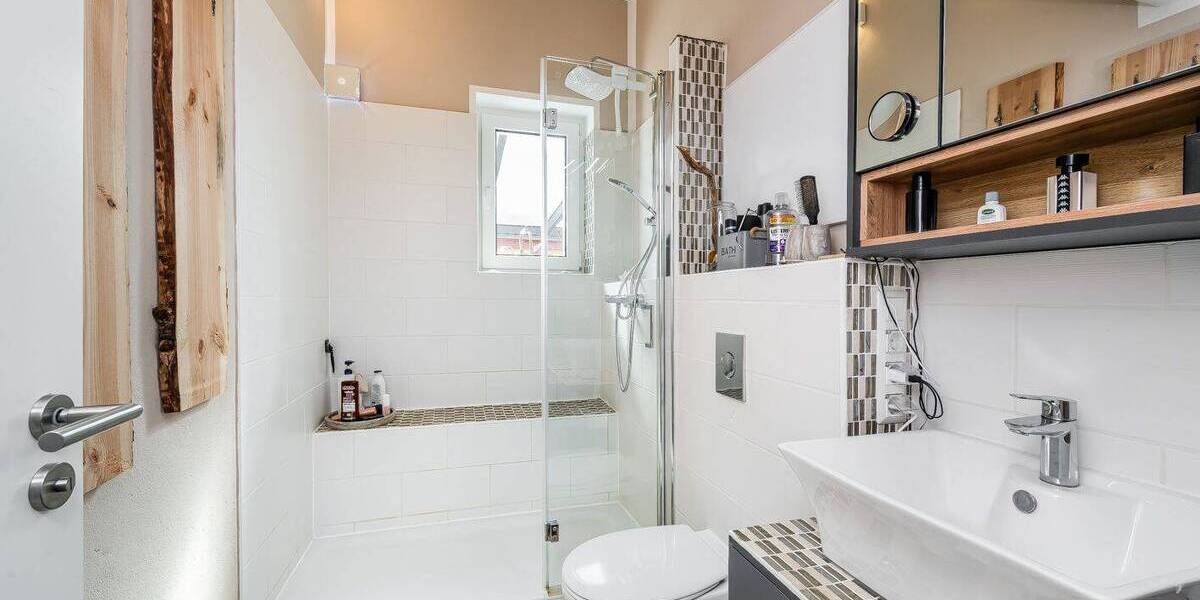 Einfamilienhaus Berlin Karow - 7 Zimmer, 240 m&sup2;, 890.000&euro; | Angebot:25739878