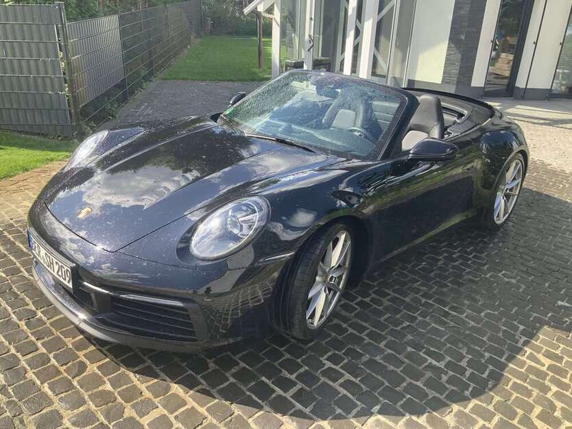 992