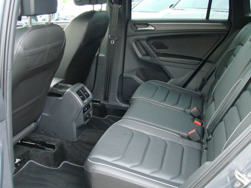 VW Tiguan 2.0TSI R-Line 4Motion 360° IQ-Light ACC 59.491 km 37.980 € Falkensee 14612