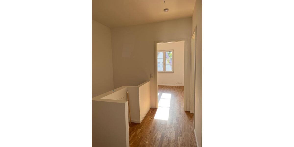 Reihenhaus Berlin Spandau - 4 Zimmer, 107 m&sup2;, 1.730&euro; | Angebot:24861322