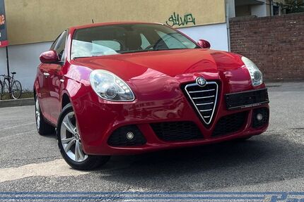 Alfa Romeo Giulietta 125.000 km 6.480 € Berlin - Pankow 13187